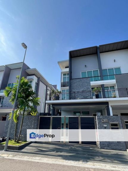 Taman Nusa Sentral Iskandar Puteri Johor @ Freehold, Renovated Unit, 3 Storey Cluster House, Johor, Nusajaya