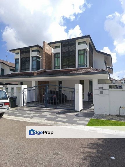 Freehold double storey cluster renovated at taman eko botani , Johor, Nusajaya