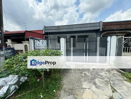 Freehold single storey renovated house in jalan perwira tun aminah skudai, Johor, Skudai