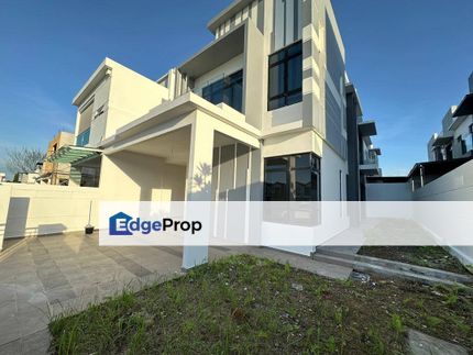 Freehold unblock view double storey cluster guarded and gated in taman bukit indah, Johor, Johor Bahru