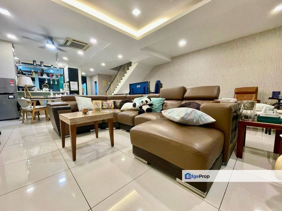 Freehold 2.5 storey semi d renovated at golf east horizon hill for sales, Johor, Horizon Hills