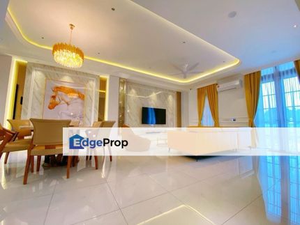 Freehold 2.5 storey superlink unblock view fully renovated house in eco botanic, Johor, Nusajaya