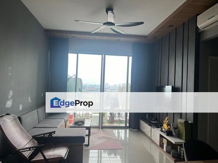 Freehold full loan renovated 3 room unit in greenfield service apartment tampoi skudai, Johor, Tampoi