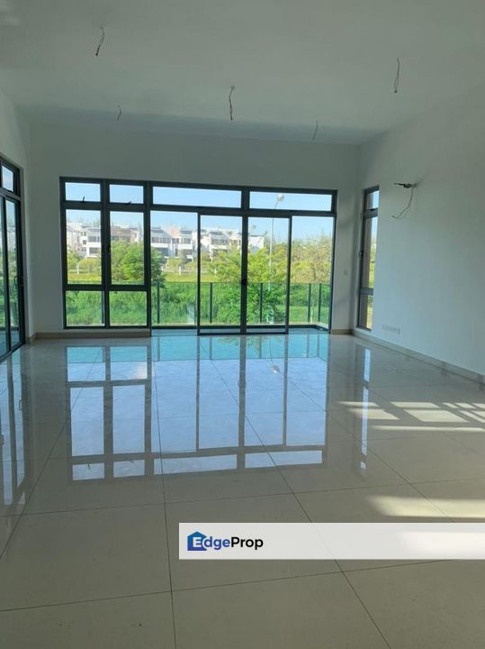 Freehold Nice Unit Number Unblock View Three Storey Semi D House @ The Cove Horizon Hills For Sale , Johor, 