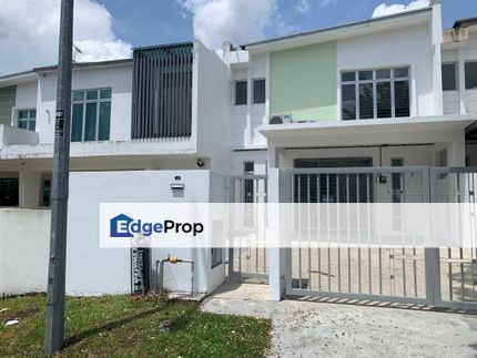 Freehold 1.5 storey landed house with guarded in setia eco garden gelang patah, Johor, Gelang Patah