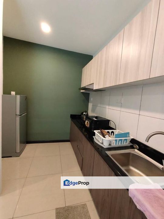 Freehold studio unit fully furniture for sales in molek regency johor bahru, Johor, Johor Bahru