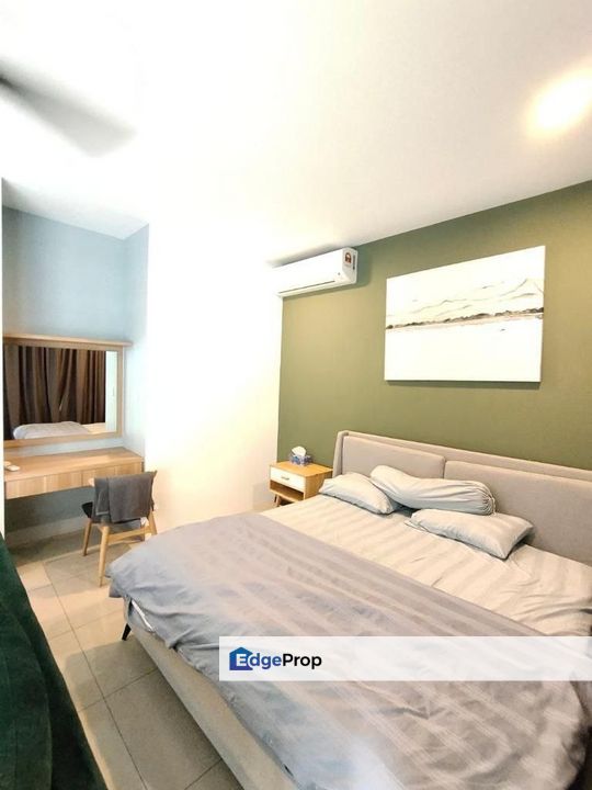 Freehold studio unit fully furniture for sales in molek regency johor bahru, Johor, Johor Bahru