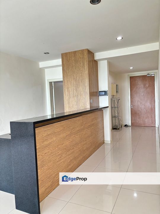 Fully furniture 4 room service apartment at impiana east ledang, Johor, East Ledang