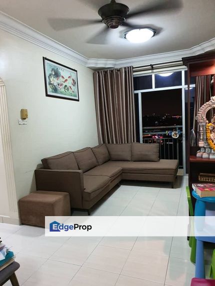 Renovated kipark service apartment at taman tampoi indah skudai, Johor, Tampoi