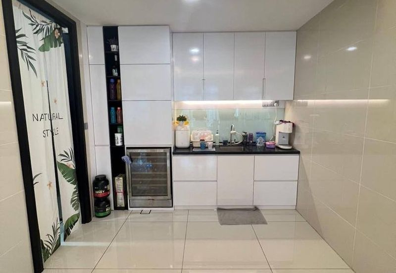 Freehold double storey semi d renovated unit in horizon hill iskandar puteri