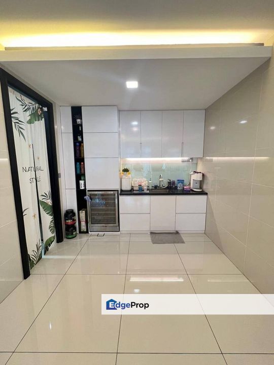 Freehold double storey semi d renovated unit in horizon hill iskandar puteri, Johor, Horizon Hills