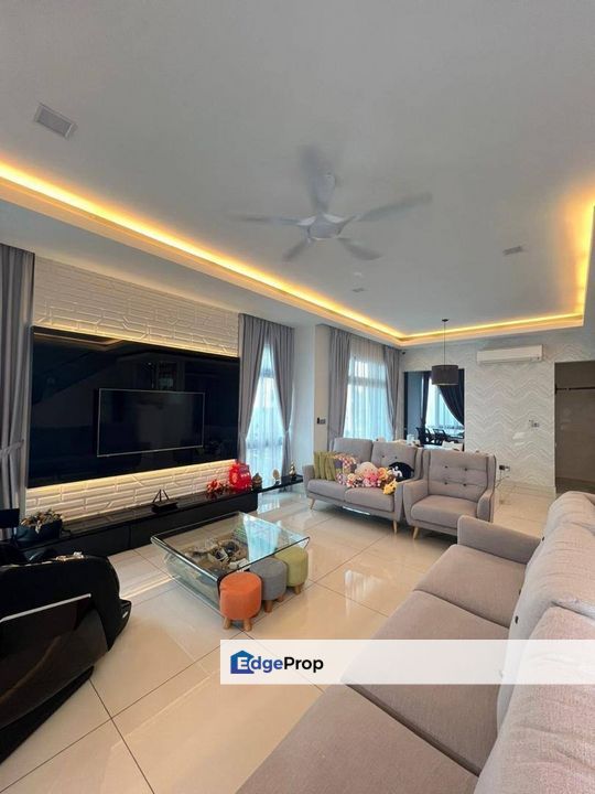 Freehold double storey semi d renovated unit in horizon hill iskandar puteri, Johor, Horizon Hills