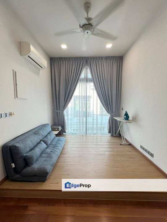 Freehold double storey semi d renovated unit in horizon hill iskandar puteri, Johor, Horizon Hills