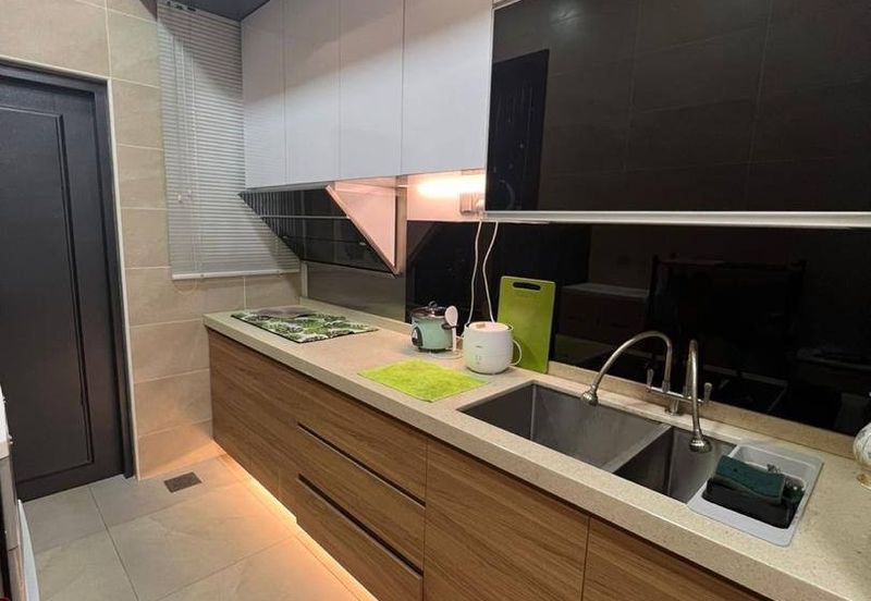 Freehold double storey semi d renovated unit in horizon hill iskandar puteri