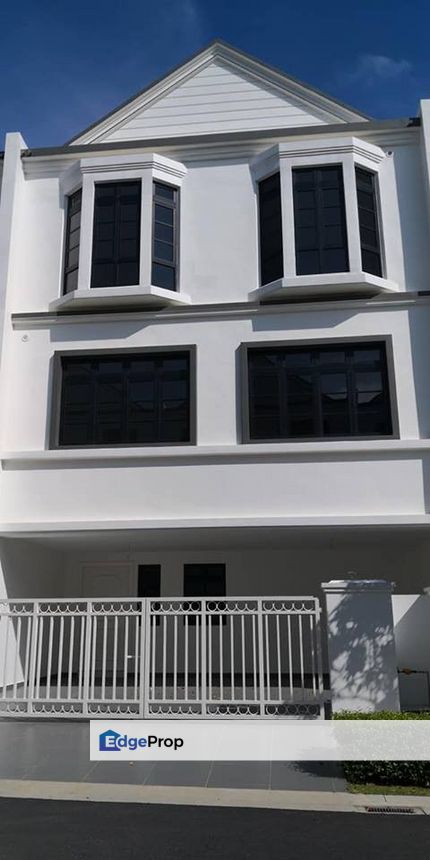 Partial furniture 2.5 storey the laeken eco botanic for rent , Johor, Nusajaya