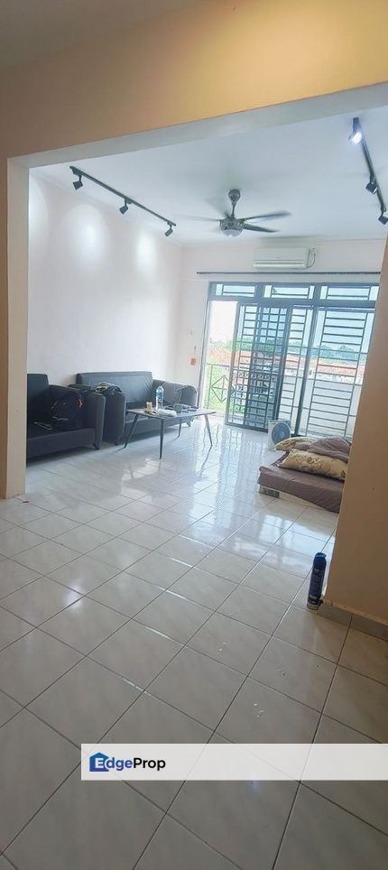 Freehold high floor renovated skudai villa apartment for sales, Johor, Skudai