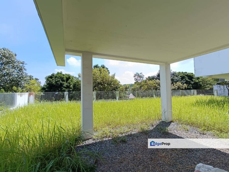 Freehold Three storey corner lot bangalow at the hill horizon hill , Johor, Horizon Hills