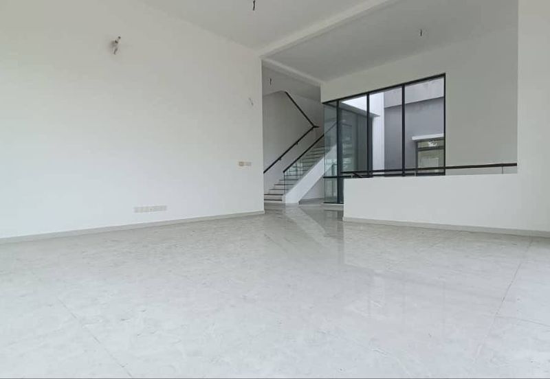 Freehold 2.5 storey corner lot bangalow at the hill horizon hill iskandar puteri