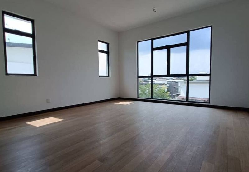 Freehold 2.5 storey corner lot bangalow at the hill horizon hill iskandar puteri