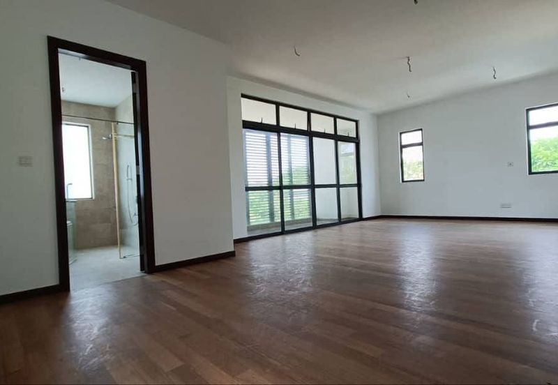 Freehold 2.5 storey corner lot bangalow at the hill horizon hill iskandar puteri