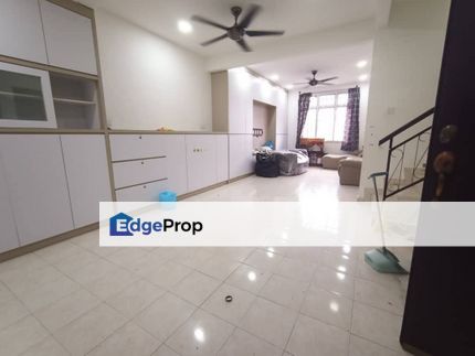 Freehold double storey townhouse renovated at nusavilla taman nusa bestari skudai, Johor, Skudai