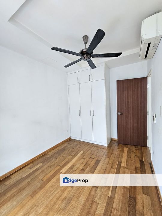 Freehold duplex suites townhouse in the seed sutera utama skudai, Johor, Skudai