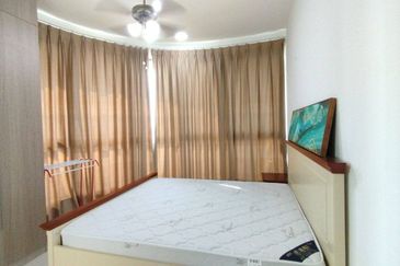 The M @ Medini Macrolink