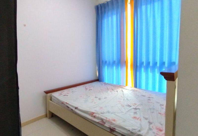 The M @ Medini Macrolink