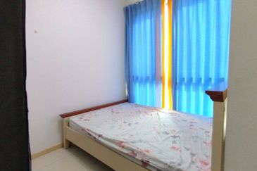 The M @ Medini Macrolink