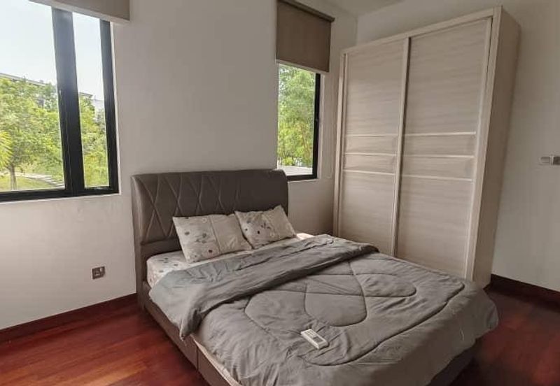 Freehold double storey corner lot with big land and renovated at horizon hill canal garden south iskandar puteri