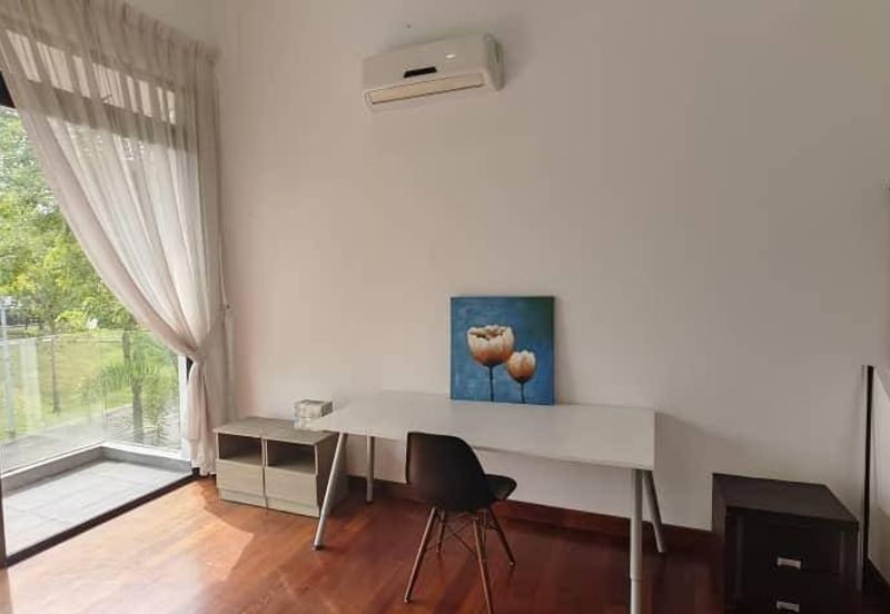 Freehold double storey corner lot with big land and renovated at horizon hill canal garden south iskandar puteri