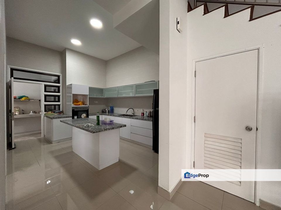 Freehold double storey cluster house unblock view and guarded at taman bukit indah iskandar puteri, Johor, Johor Bahru