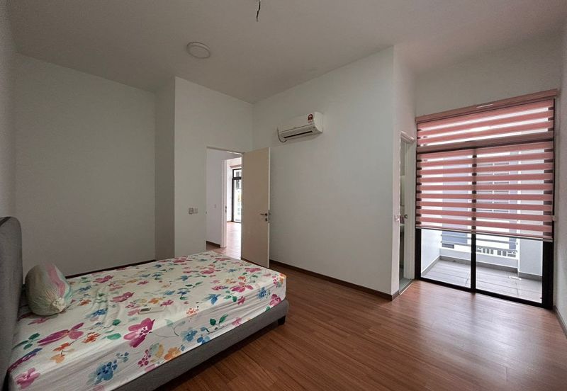 Garden Villa @ Bukit Indah 2