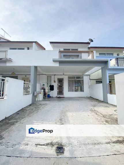 Freehold 1.5 storey landed house renovated and guarded at setia eco garden gelang patah, Johor, Gelang Patah