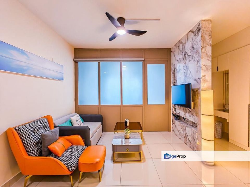 Freehold seaview teega suites studio renovated at puteri harbour, Johor, 