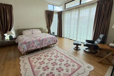 Freehold double storey cluster renovated at the green horizon hill iskandar puteri