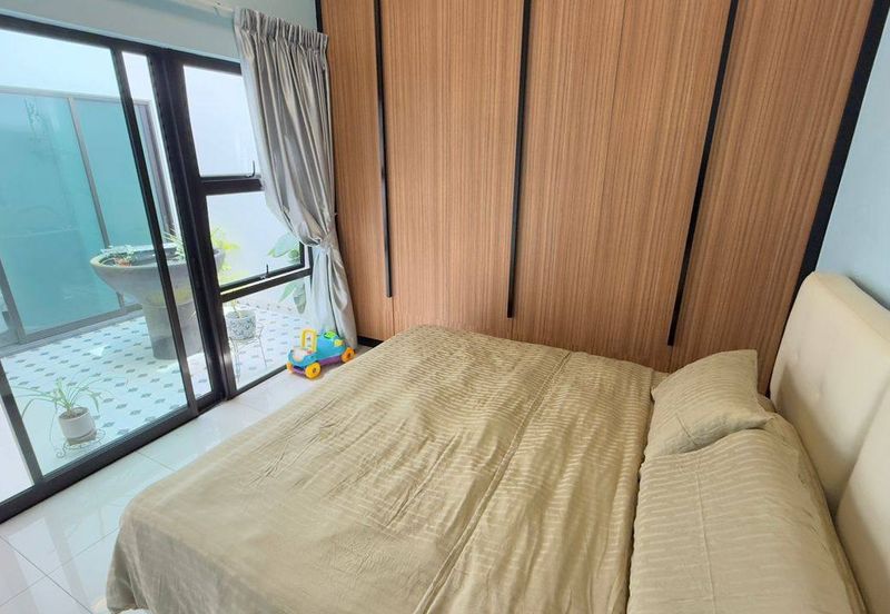 Freehold double storey cluster renovated at the green horizon hill iskandar puteri
