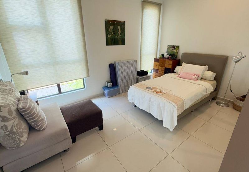 Freehold double storey cluster renovated at the green horizon hill iskandar puteri