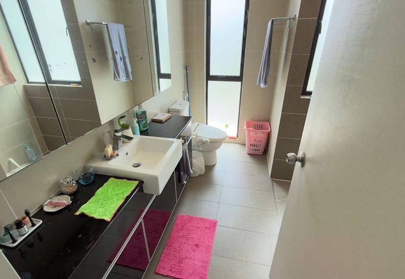 Freehold double storey cluster renovated at the green horizon hill iskandar puteri