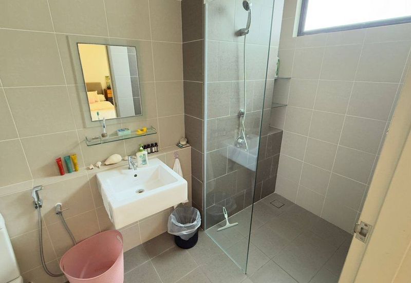 Freehold double storey cluster renovated at the green horizon hill iskandar puteri