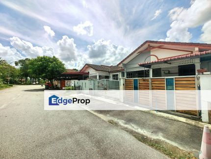 Freehold single storey landed house renovated at taman mutiara rini skudai, Johor, Skudai