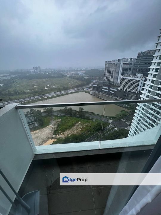 Fully furniture mid floor 2 room service apartment at macrolink medini, Johor, 