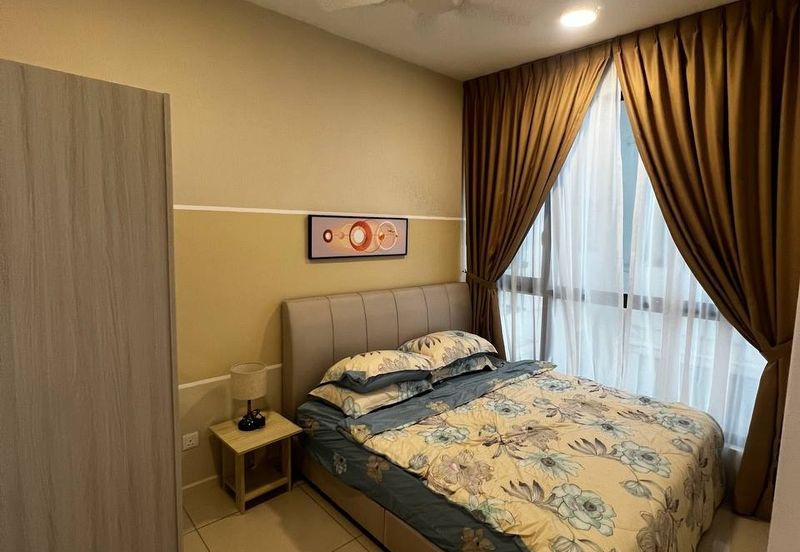 The M @ Medini Macrolink