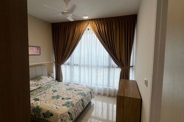 The M @ Medini Macrolink