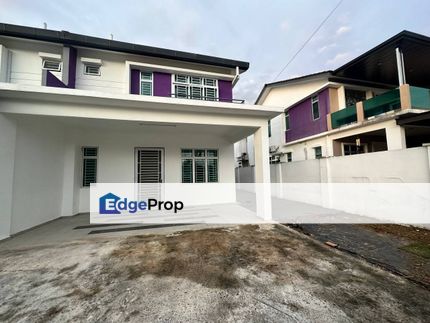 Freehold double storey cluster house guarded at pulai mutiara skudai, Johor, Kangkar Pulai