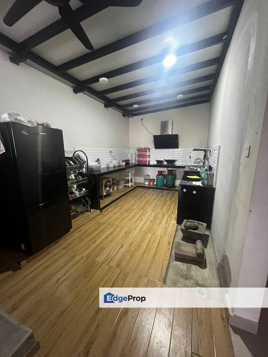 Freehold double storey cluster house renovated at nusantara prima gelang patah, Johor, Nusajaya