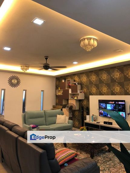 Freehold double storey landed renovated and guarded at mutiara rini skudai, Johor, Skudai