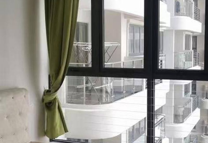 Baypoint @ Country Garden Danga Bay