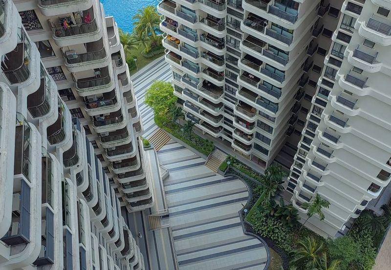 Baypoint @ Country Garden Danga Bay