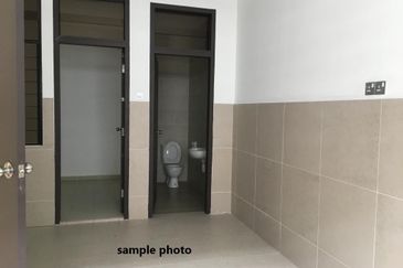 Freehold double storey cluster house guarded at the green horizon hill iskandar puteri